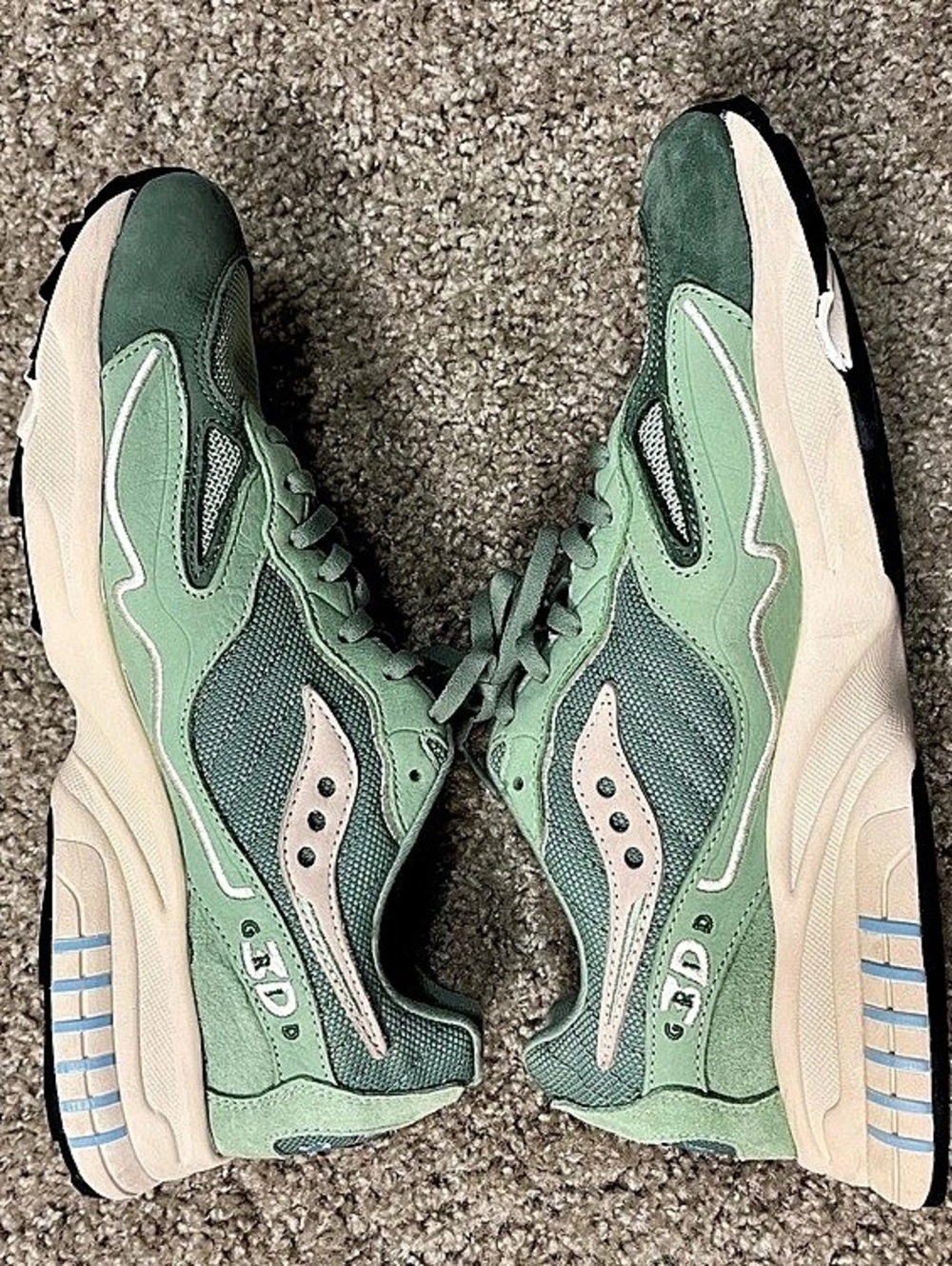 Saucony 3D Grid Hurricane Green & Gray Sneakers